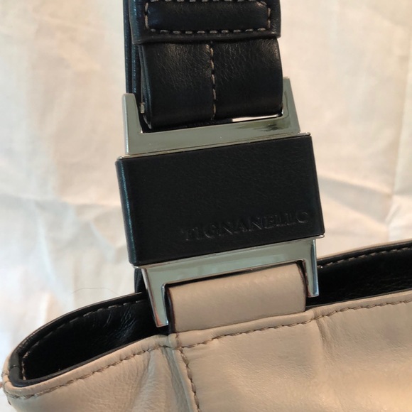 Classic Black & White Tignanello Shoulder Bag - Picture 4 of 6